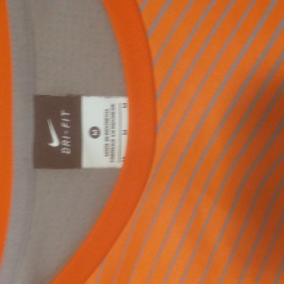 Nike men's M long sleeve Syracuse Uni, varsity dri-fit top w reflective triangle - Picture 3 of 16